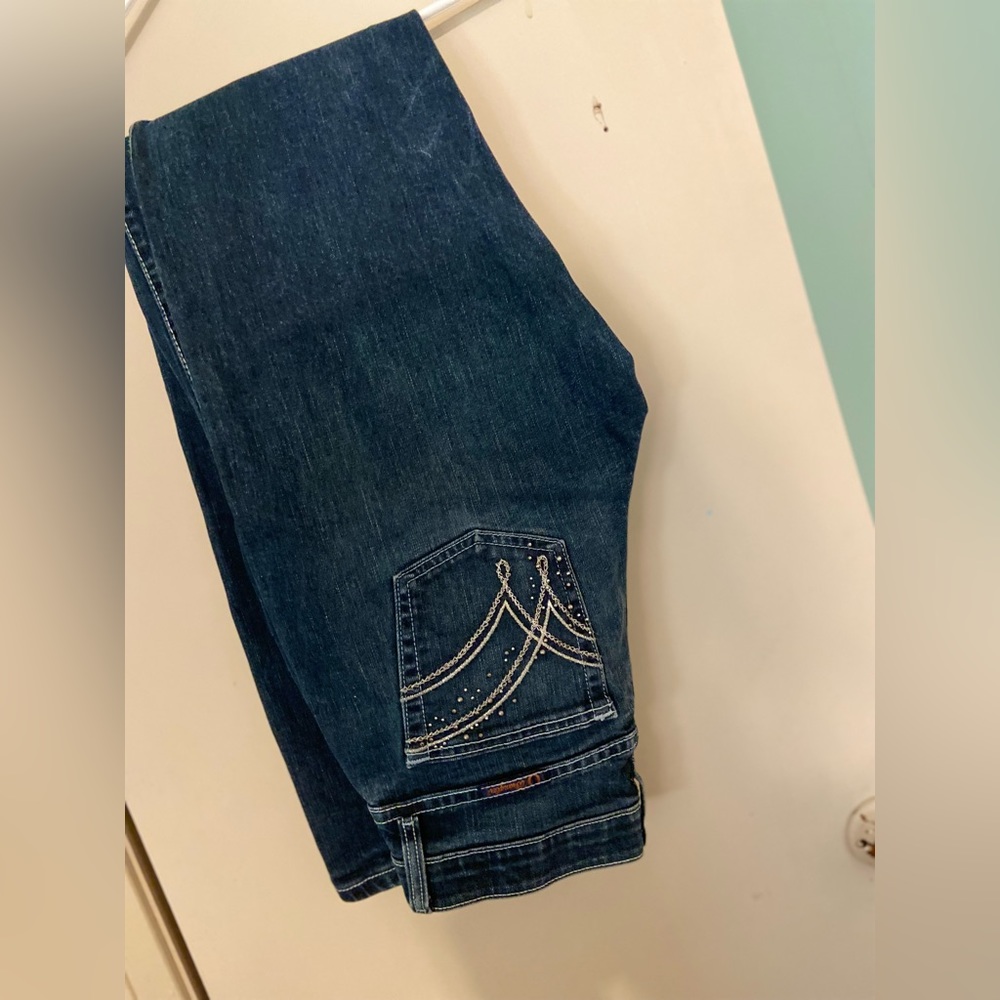 Wrangler jeans hardly fit me